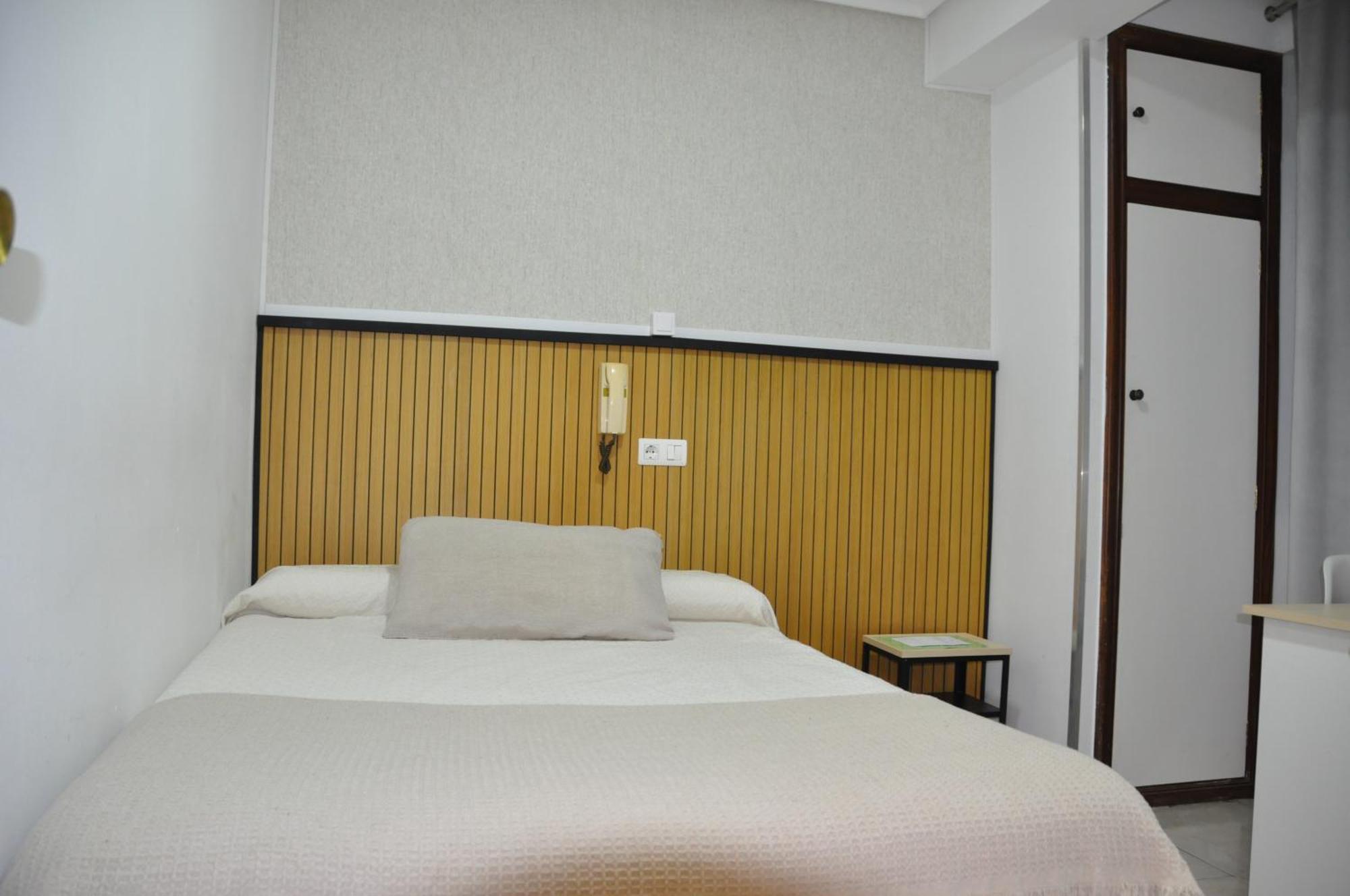 Hostal Ramon Y Cajal Valladolid Eksteriør bilde