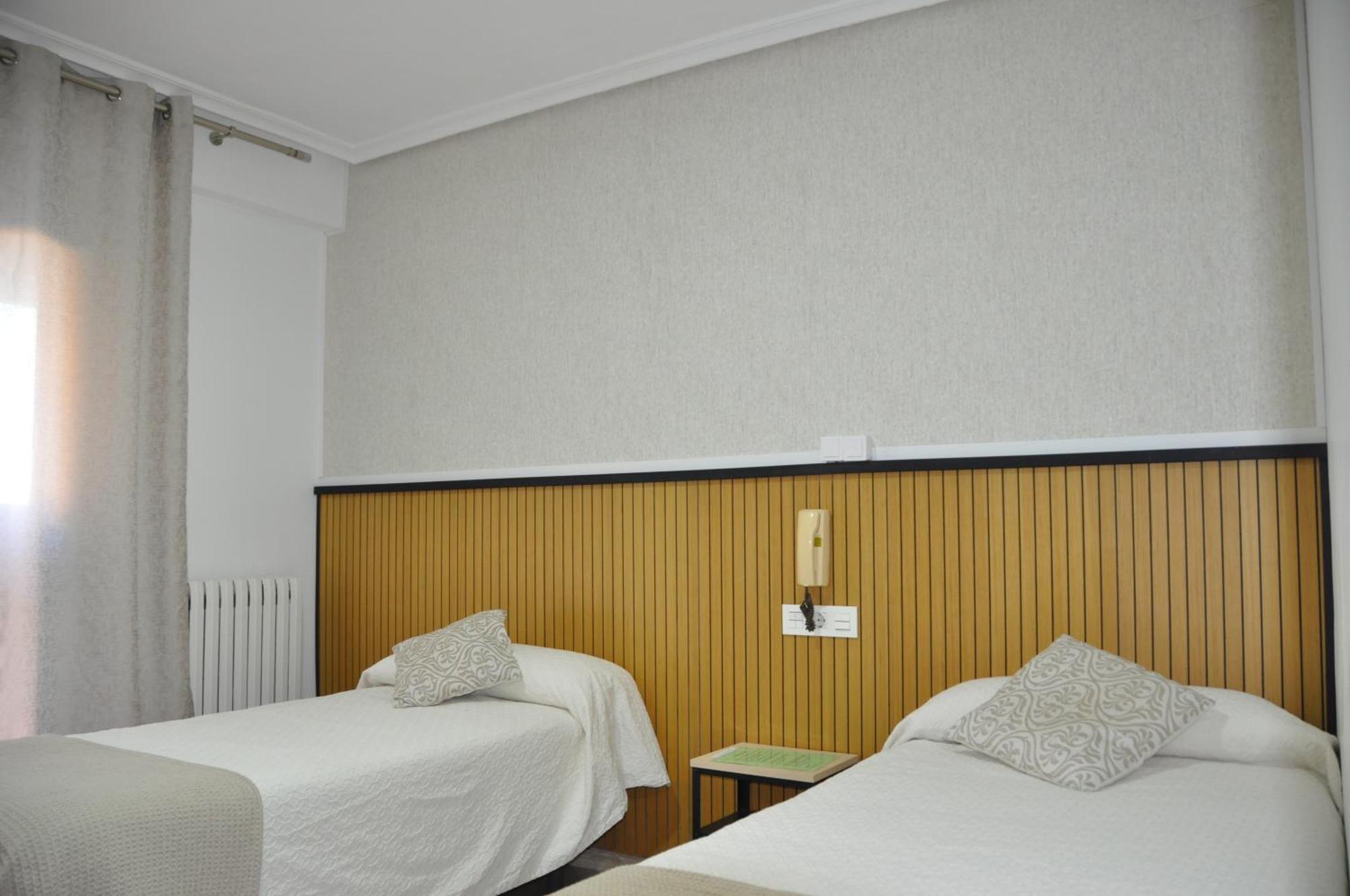Hostal Ramon Y Cajal Valladolid Eksteriør bilde