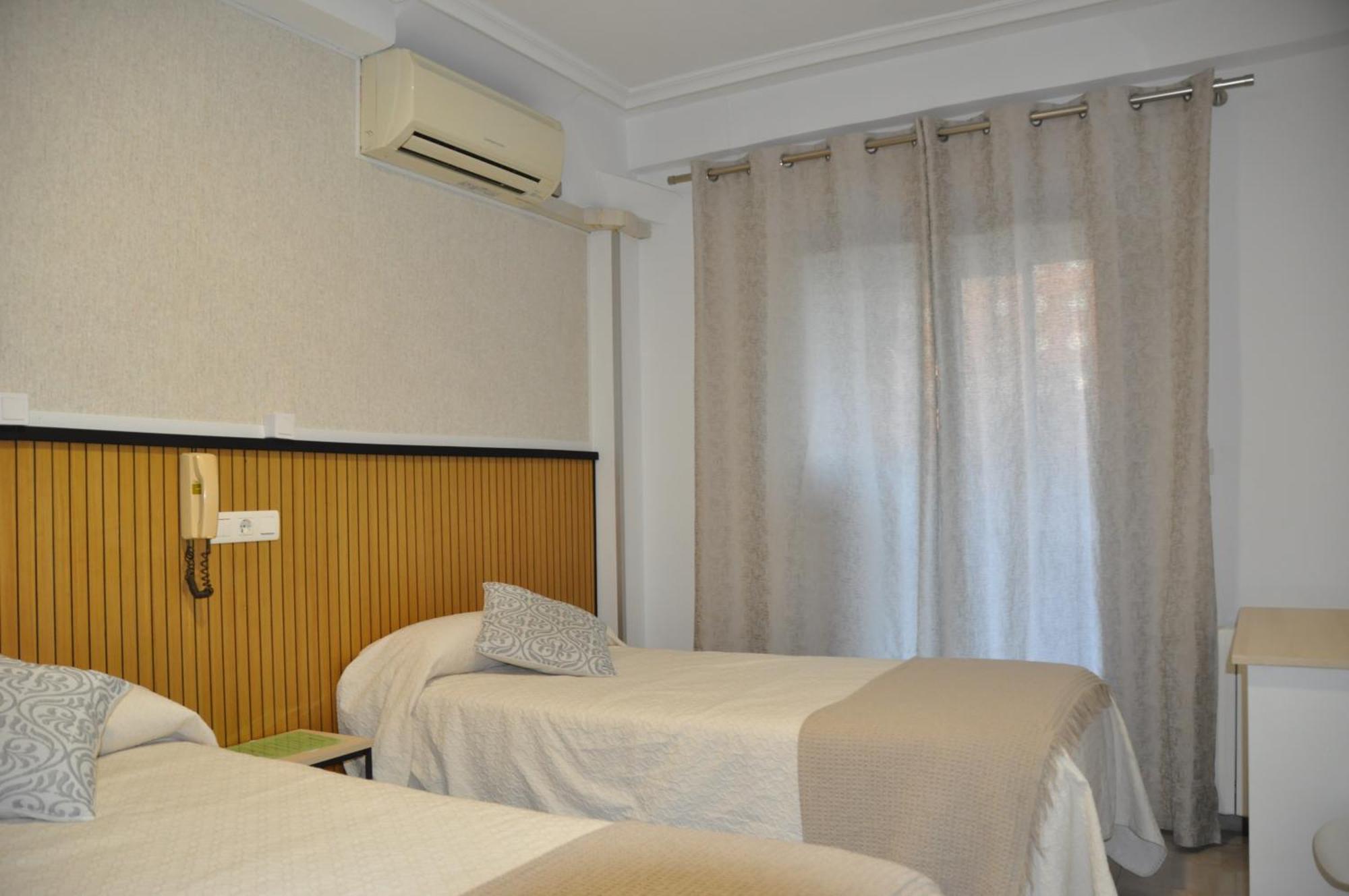 Hostal Ramon Y Cajal Valladolid Eksteriør bilde