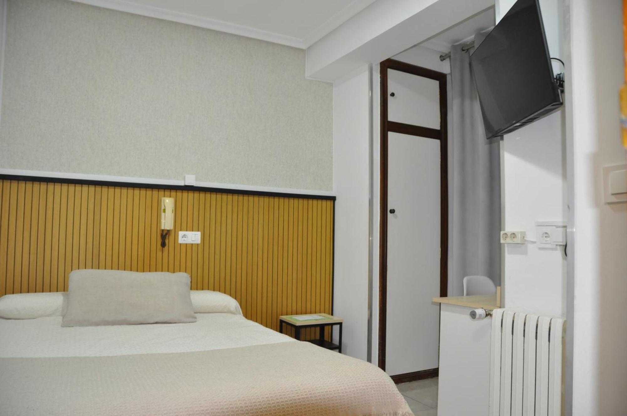 Hostal Ramon Y Cajal Valladolid Eksteriør bilde